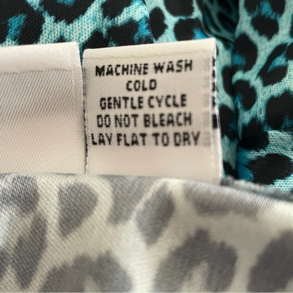 Parisian Works Animal Print blue LEOPARD scoop neck short sleeve shirt 2x - Picture 4 of 7